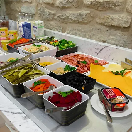 Rixwell Viru Square Hotel 3*