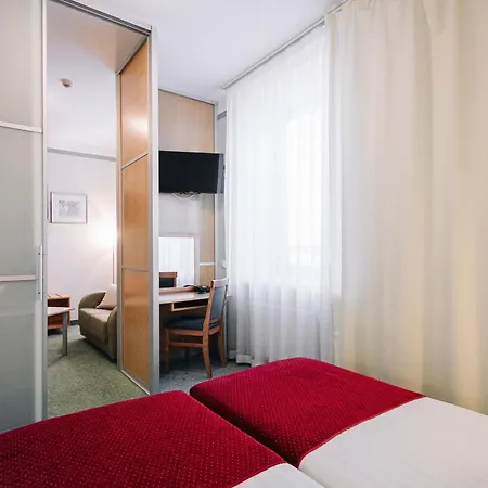 Hotel Rixwell Viru Square 3*