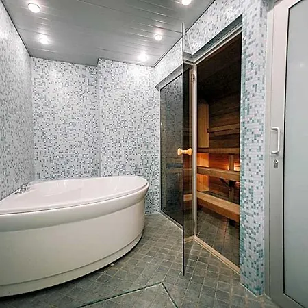Rixwell Viru Square Hotel 3*