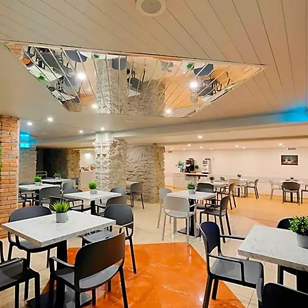 Rixwell Viru Square 3*